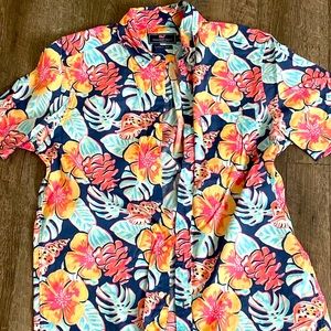 Vineyard Vines Mens Short Sleeve Classic Fit Shirt. Medium. Tropical Theme.
